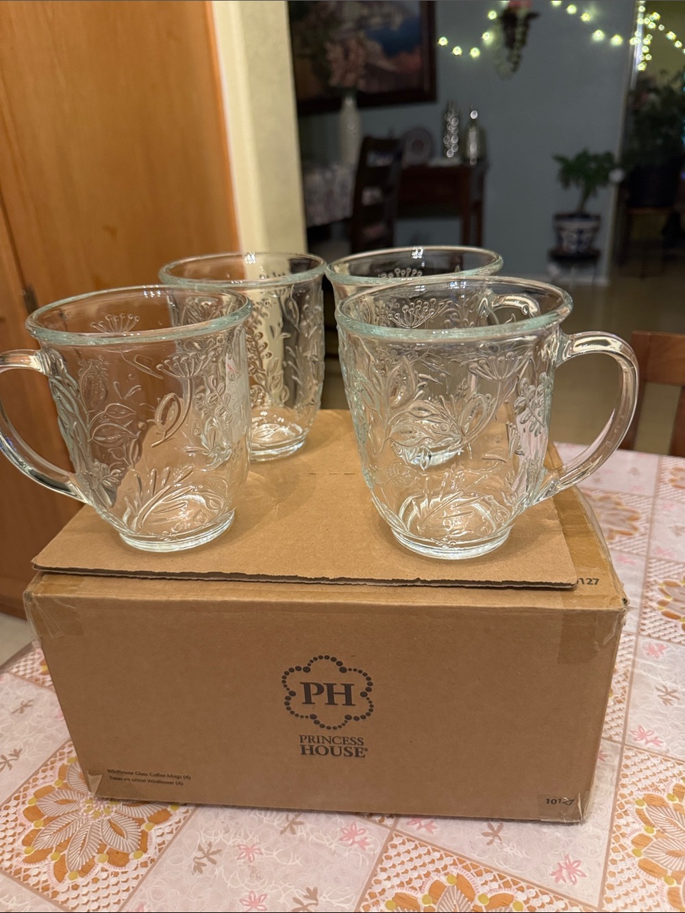 Princess House Clear Embossed Floral Glass Mugs - wildflower Set of 4